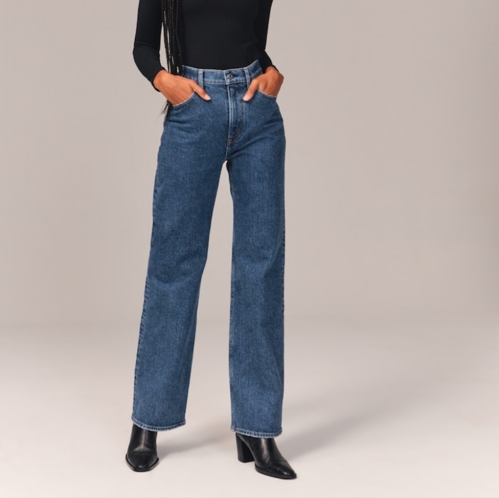 Abercrombie 90s Ultra High Rise Relaxed Jeans